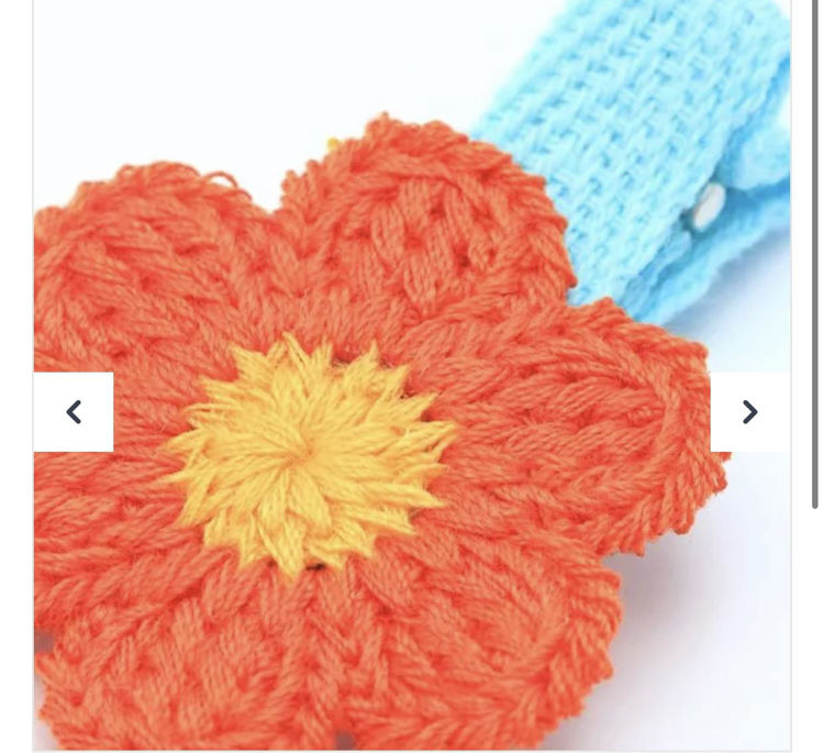 Picture of 0118-Card Of 2 Crochet Flower Hair Clips. 3.5cm